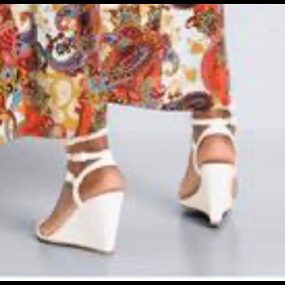 Liliana ankle strap sandal - Picture 2 of 8